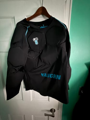 Senior Vaughn VE8 Padded Shirt XL (Used)