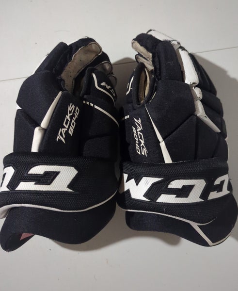 CCM Tacks 9040 Gloves 13" (Used)