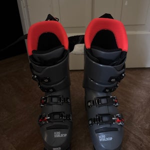Mondo 23 & 23.5 Unisex Rossignol Hero World Cup ZA Ski Boots (Used)