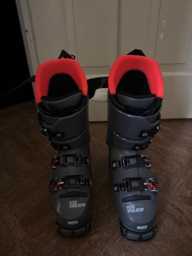 Mondo 23 & 23.5 Unisex Rossignol Hero World Cup ZA Ski Boots (Used)