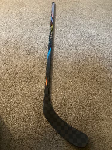 Junior Bauer Nexus Tracer Left Hand Hockey Stick P92 50 Flex (New)