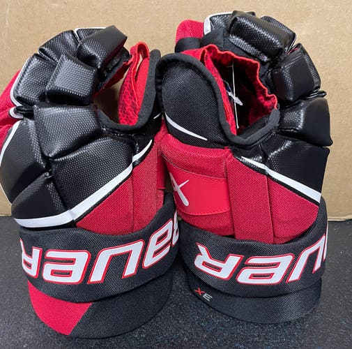 New Bauer Vapor 3X Gloves Black/Red/White 14"