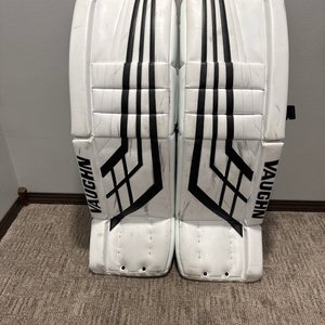 34" Vaughn Velocity VE8 Pro Carbon Goalie Leg Pads Pro Stock (Used)