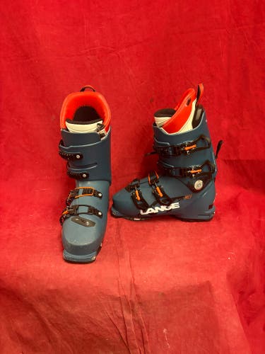 Alpine Touring Ski Boots: Mondo 25 & 25.5 Lange Alpine Touring Ski Boots (Used)