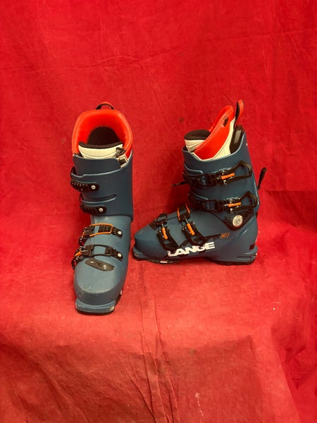 Alpine Touring Ski Boots: Mondo 25 & 25.5 Lange Alpine Touring Ski Boots (Used)