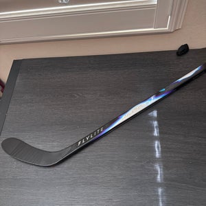 NEW 2025 Bauer Mystery Mini Hockey Stick — Vapor FlyLite Q. HUGHES Right Handed (New)