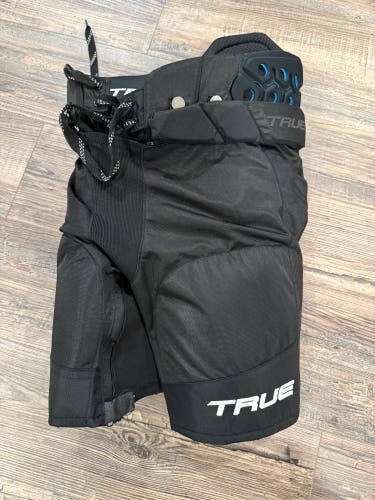 Junior Small True Catalyst 9x4 Hockey Pants (Used Technically)