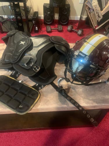 Adult Extra Large Schutt F7 Helmet (Used)