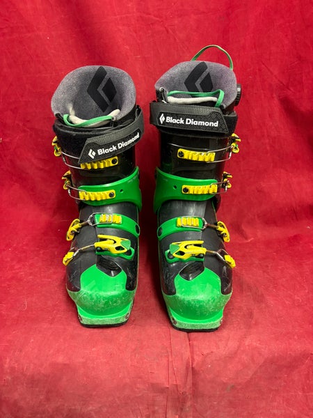 Alpine Touring Ski Boots: Mondo 27 & 27.5 Men's Alpina Ski Boots (Used)