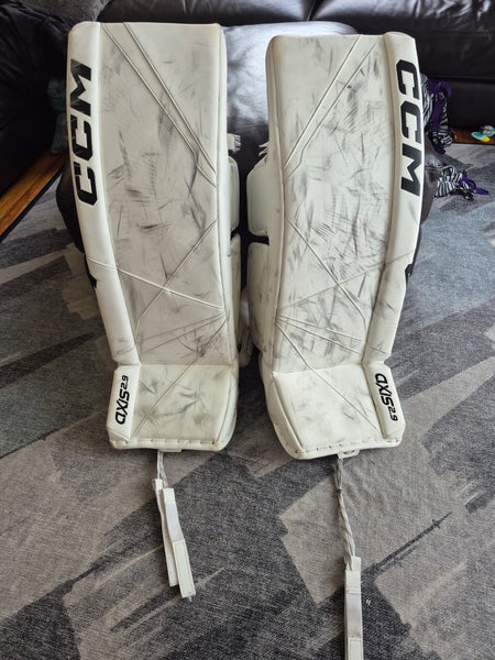 34" 2022 CCM Axis 2.9 Goalie Leg Pads (Used)