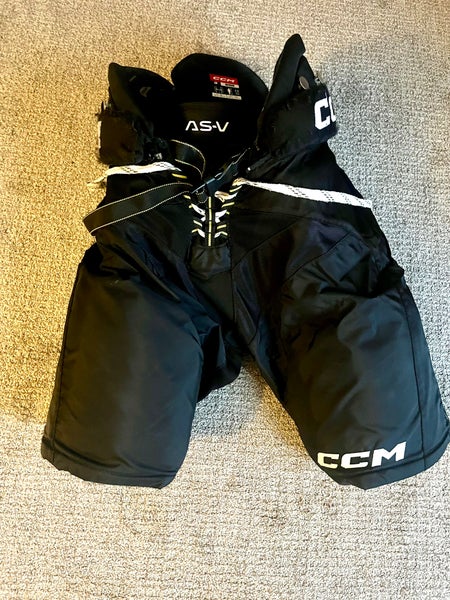 Men's Senior Medium CCM Tacks AS-V Hockey Pants (Used)