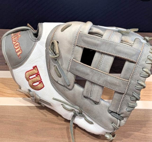 RH Wilson First Base A2000 Softball Glove 12.5" (Used)