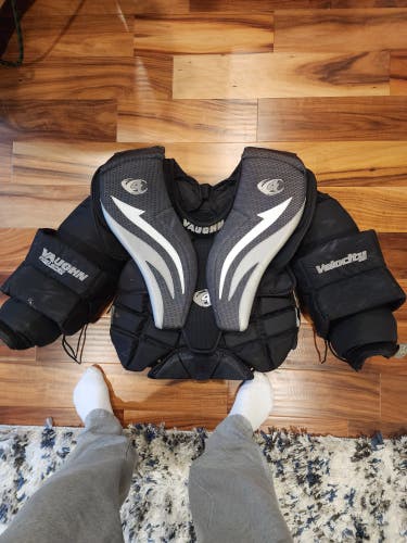 Vaughn 7600 V4 Chest Protector Pro Stock (Used)