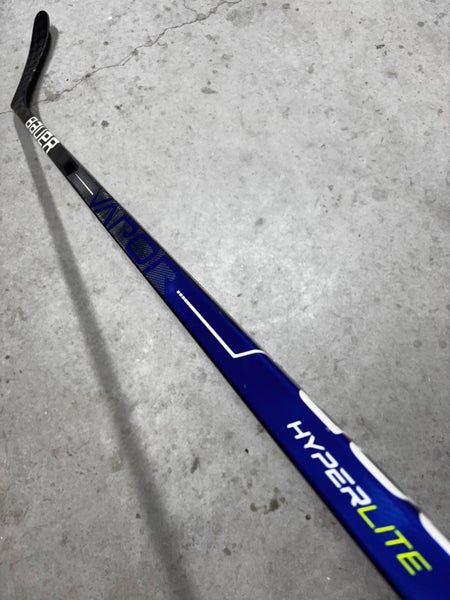 Custom P28 77 Flex Senior Bauer Vapor Hyperlite Right Handed Hockey Stick Pro Stock (Used)