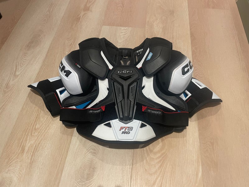 FT8 Pro Shoulder Pads Medium Senior CCM Shoulder Pads