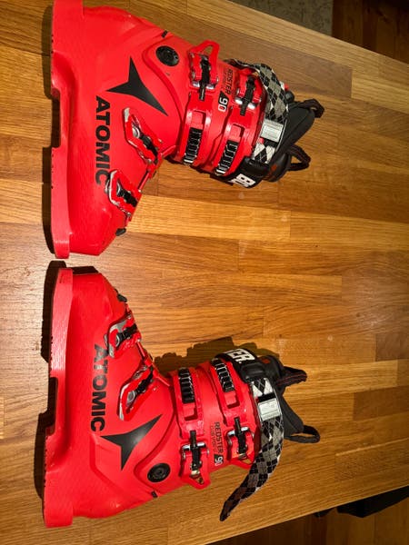 Atomic Racing Redster Club Sport 90 LC Ski Boots Mondo 24 & 24.5