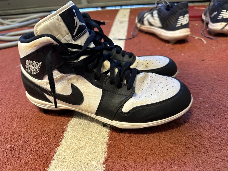 Jordan 1 Retro MCS - Black Men's Size M 11.5 (W 12.5) Adult Air Jordan Molded Cleats Cleats (Used)