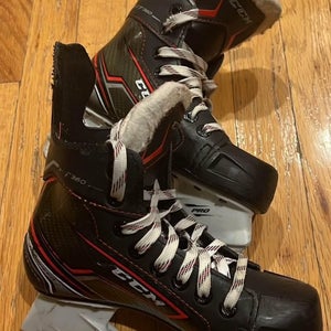 2017 CCM JetSpeed FT360 Hockey Skates 13.5 (Used)