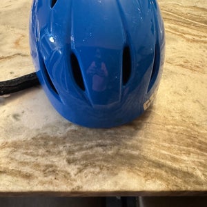 Unisex Extra Small / Small Giro Launch Helmet (Used)