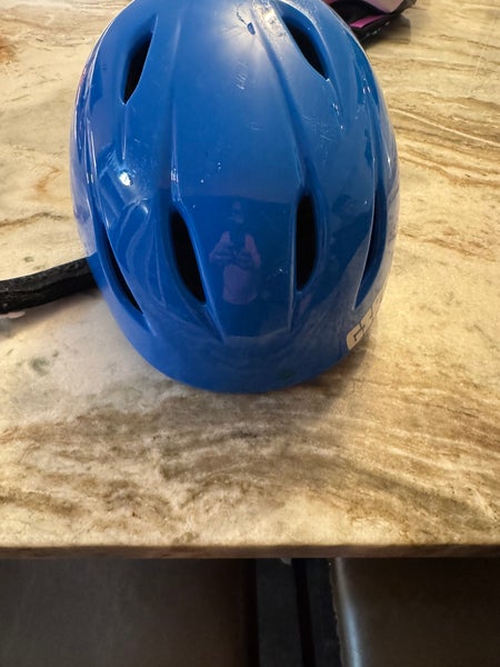 Unisex Extra Small / Small Giro Launch Helmet (Used)