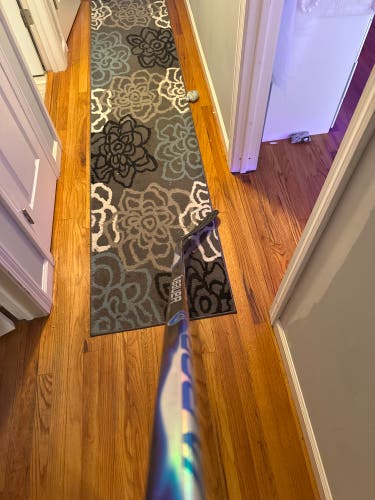 Senior Bauer Vapor FlyLite Right Handed Hockey Stick P92 87 Flex (New but slight paint damage - desc