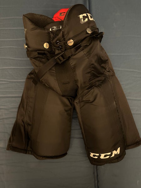 Junior Large CCM QLT 230 Hockey Pants (Used)