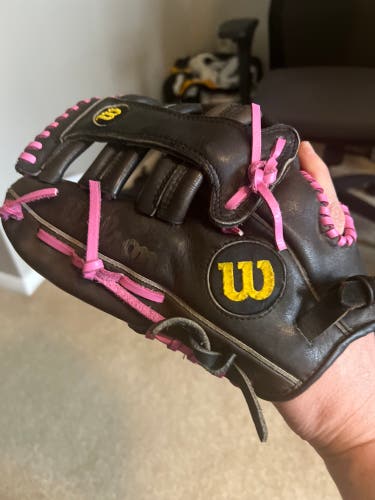 Wilson A2203 LH Infield Baseball Glove 12" (Used)