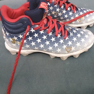 Unisex 5Y (Big Kids / Youth) Under Armour High Top Molded Cleats (Used)