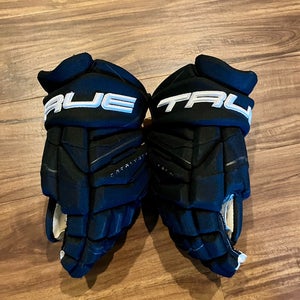 True Catalyst 9X Gloves 15" Pro Stock (Used)