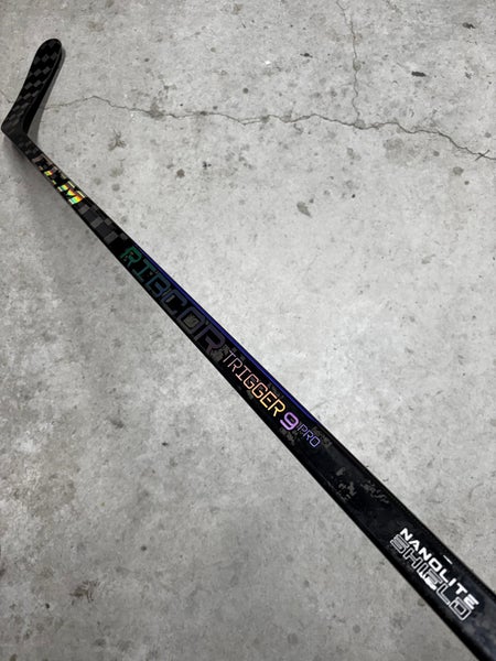 Right Hand 70 Flex P86 Senior CCM Trigger 9 Pro Hockey Stick Pro Stock NHL (Used)