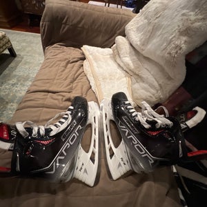2021 Bauer Vapor X3.7 Hockey Skates Regular Width 6.5 (New)