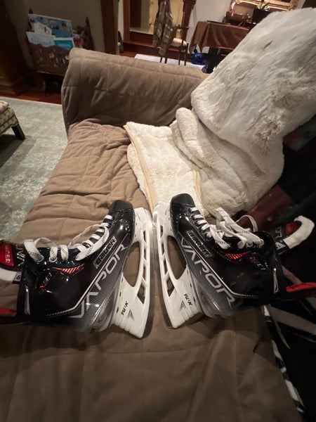 2021 Bauer Vapor X3.7 Hockey Skates Regular Width 6.5 (New)