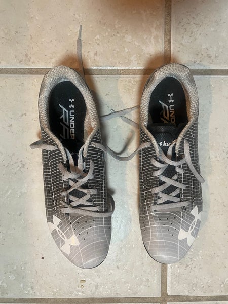 Men's Youth Size M 9.5 (W 10.5) Under Armour (Used)