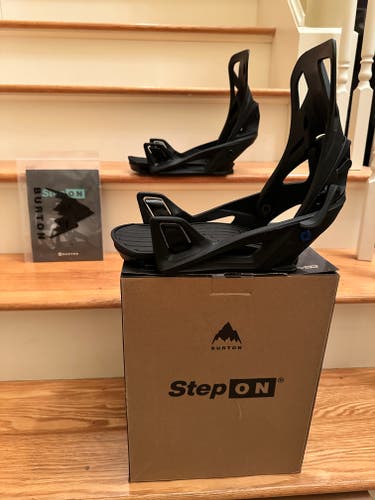 Men's Small Burton Step On Snowboard Bindings (Used) one Season