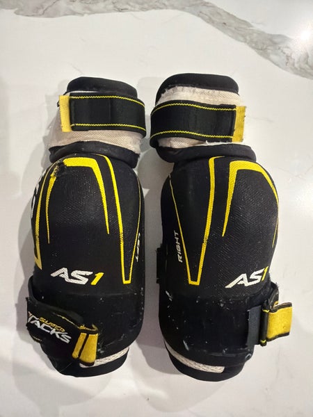 Youth Large CCM Super Tacks AS1 Elbow Pads (Used)