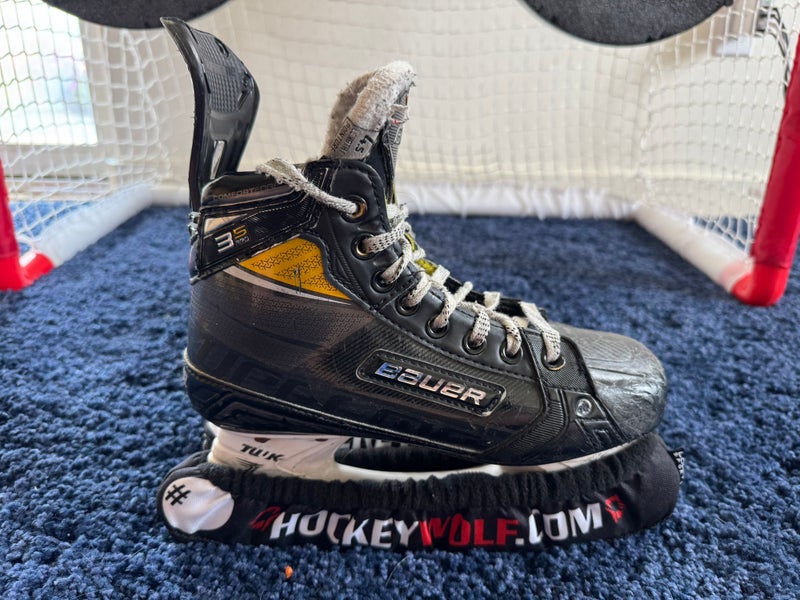 Bauer Supreme 3S Pro Hockey Skates With Soakers - Intermediate Size 4.5