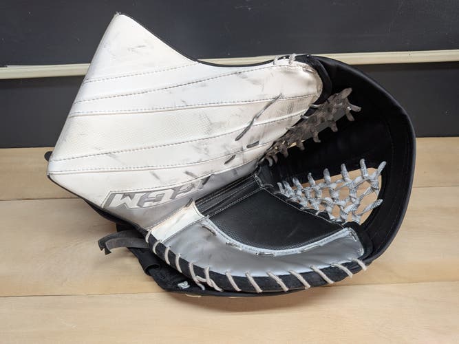 CCM Eflex 5.9 glove w/D3O foam, 600 break (Used)