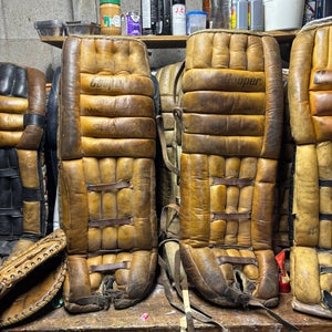 Cooper GP95xl 4 roll 34" Goalie Leg Pads Pro Stock (Used)