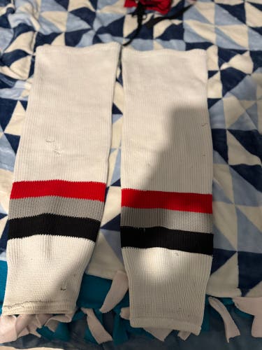 White Senior SP EDGE STYLE Socks (Used)