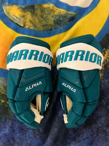 Warrior Alpha LX2 Pro Gloves San Jose Sharks 14” Warrior Pro Stock Gloves NHL Sharks