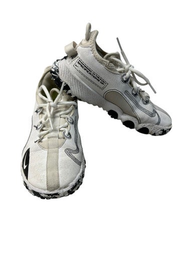 Used Nike FUTURE FIELD TURFS BB/SB Cleats White And Black Junior 03 11835-S000201216