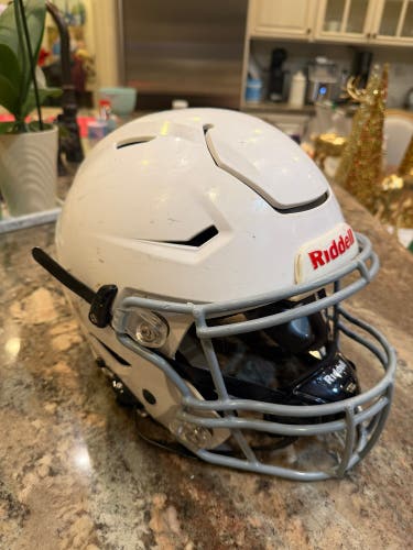 Youth Large Riddell SpeedFlex Helmet (Used)