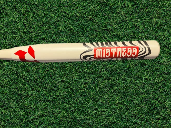 2026 DeMarini Mistress Slowpitch Softball Bat – 27oz – APC Composite – Excellent Condition