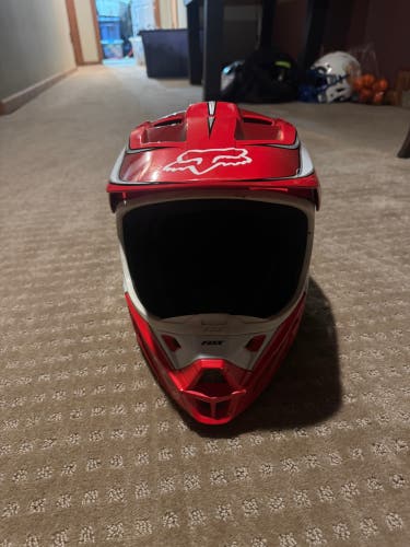 Boys Medium Fox Bike Helmet for Dirtbiking/DH Biking (Used)