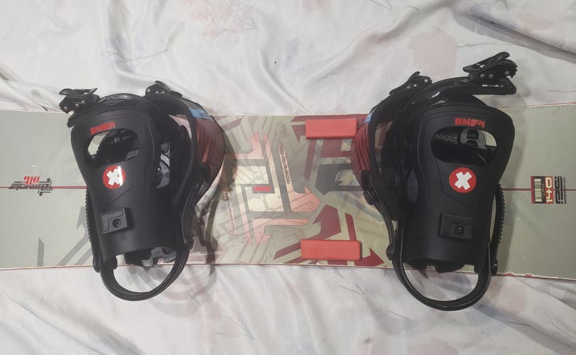 140cm SNOWBOARD ROSSIGNOL IRT with MEDIUM ADULT BINDINGS *USED* READY TO USE/CLEAN