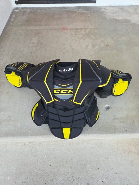 Large/Extra Large CCM Premier R1.5 Goalie Chest Protector (Used)