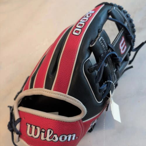 Wilson A2000 1975 Baseball Glove Red/White/Blue special RH 11.75" (New without tags)