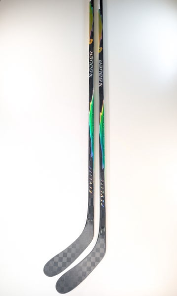 (2-pack) New Senior Red RH Bauer Vapor Flylite, 87 Flex, P28