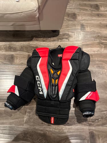 Medium CCM EFlex 6 Goalie Chest Protector (Used)