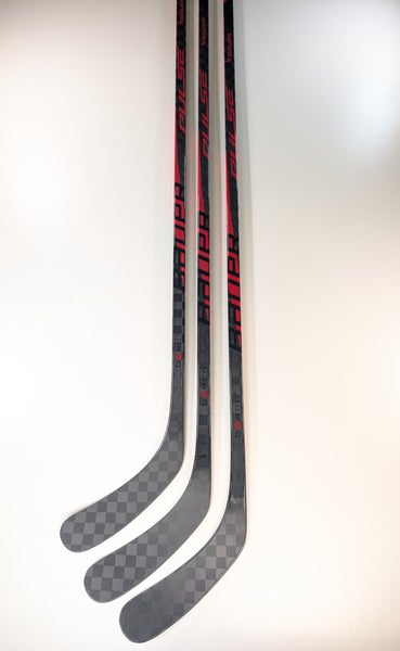 (3-pack) New Senior Red RH Bauer Pulse, 82 Flex, P92